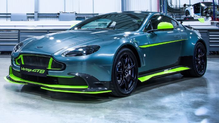 Η περιορισμένης παράγωγης Vantage GT8 είναι η ελαφρύτερη και πιο δυνατή Vantage που έχει κατασκευάσει ποτέ η Aston Martin.